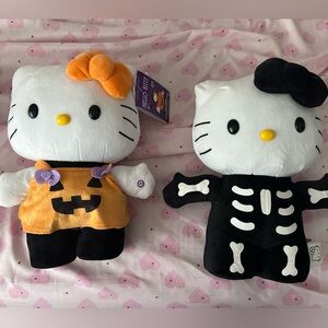 Hello Kitty Halloween Skeleton and Pumpkin side steppers  Duo